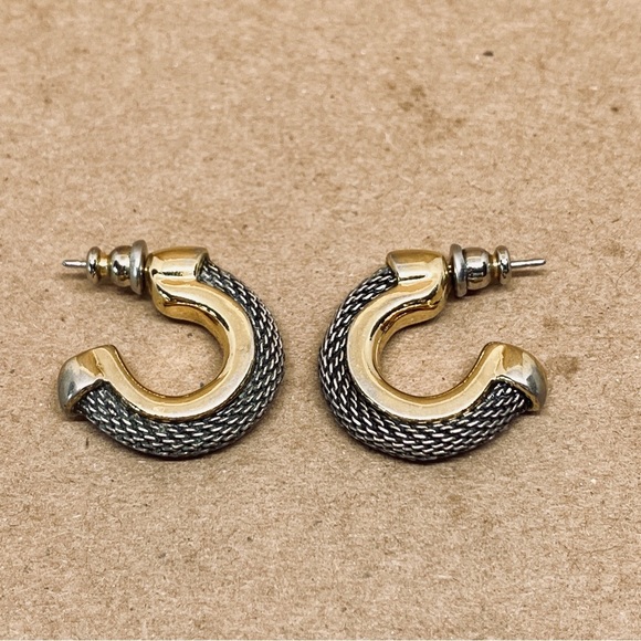 Vintage Anne Klein AK Signed Gold Tone Silver Metal Mesh Half Hoop Post Earrings - Picture 3 of 9